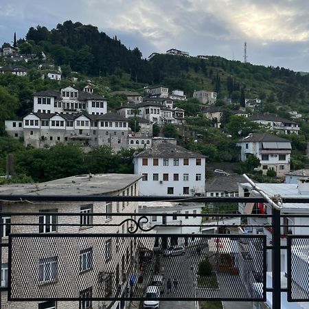 Andria'S Apartment Gjirokastër Dış mekan fotoğraf