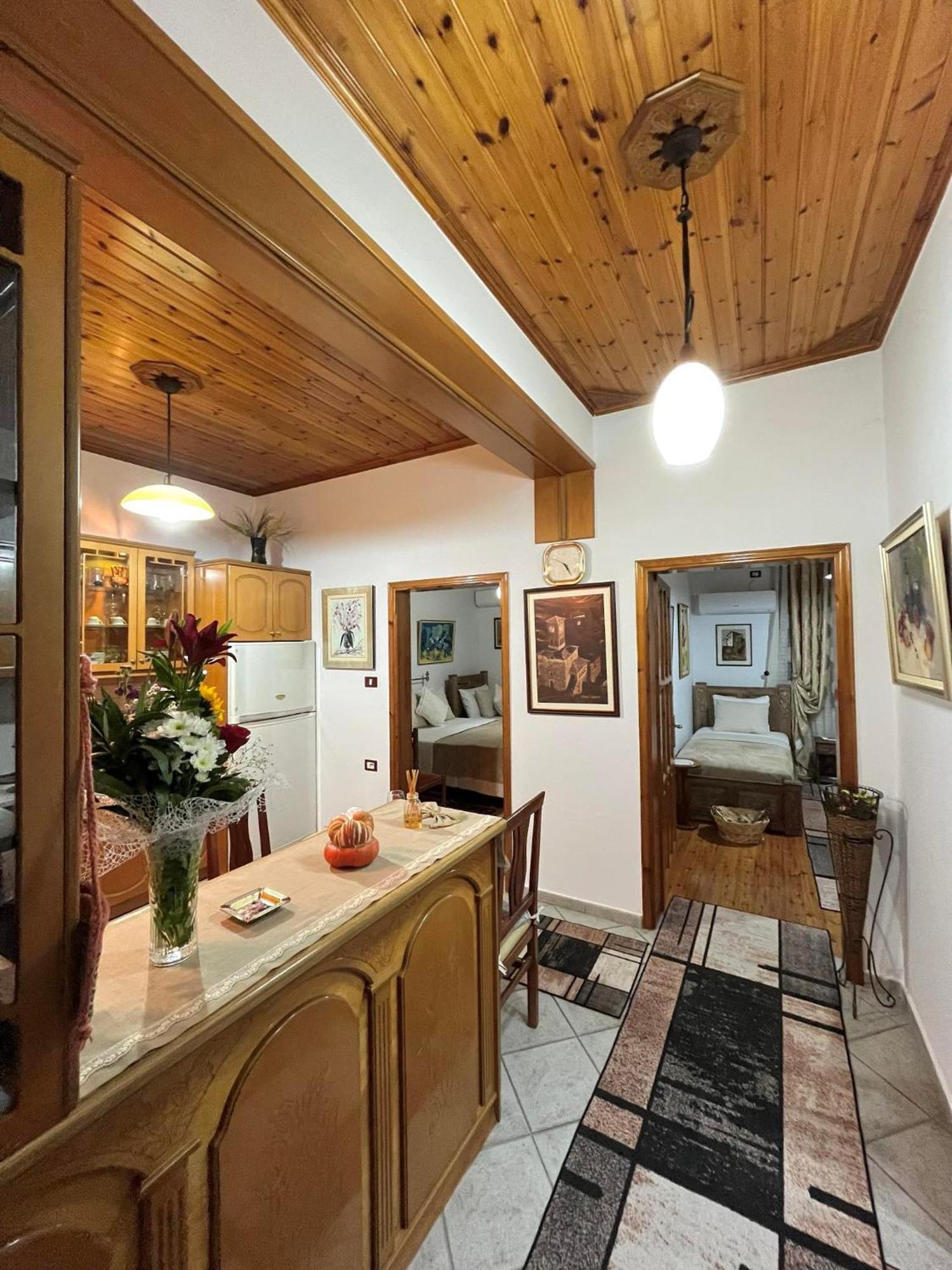 Andria'S Apartment Gjirokastër Dış mekan fotoğraf