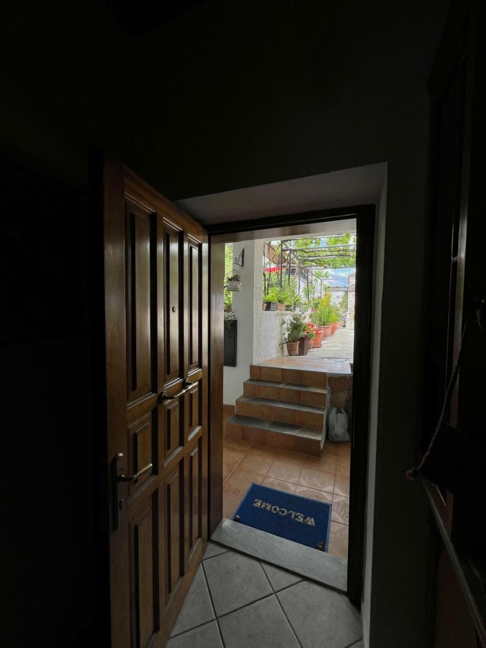 Andria'S Apartment Gjirokastër Dış mekan fotoğraf